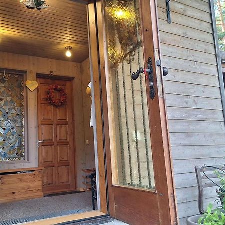 Vabaduse Guesthouse 나르바죠수 외부 사진