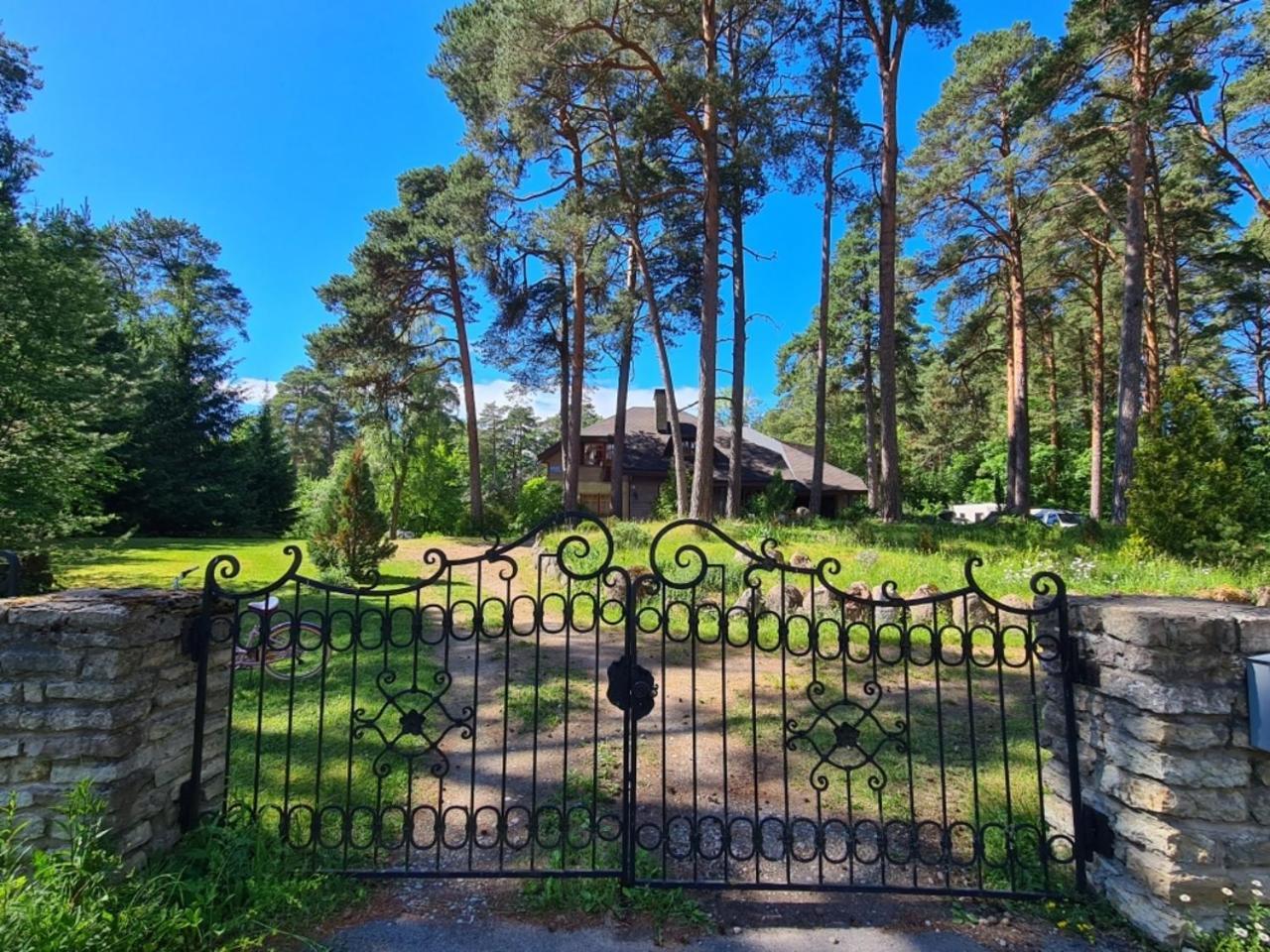 Vabaduse Guesthouse 나르바죠수 외부 사진